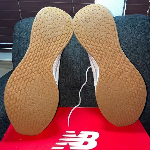 New Balance ROAX Running Shoes - Picture 5 of 7